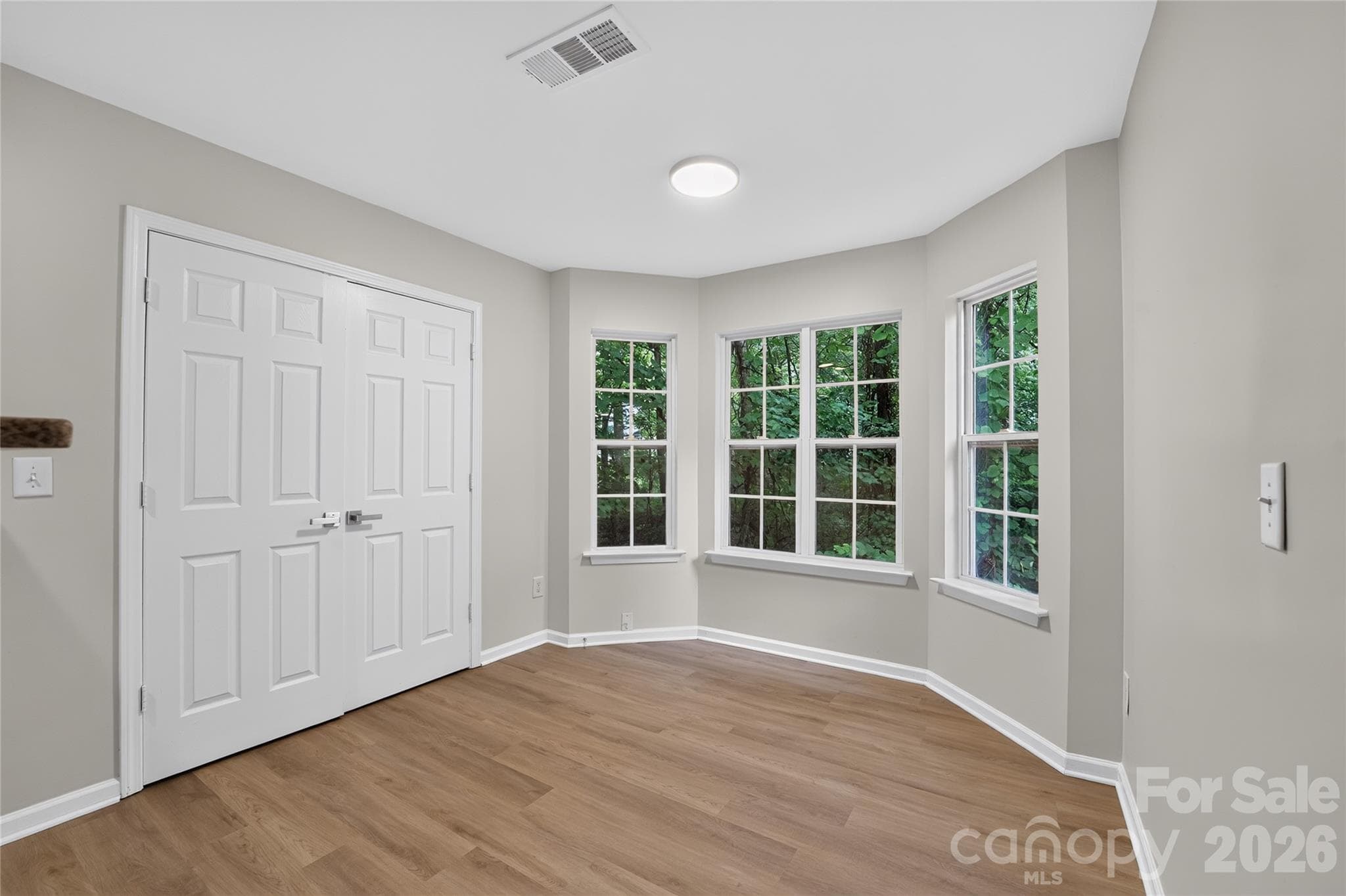 Single Family Residence at 9013 Broad Ridge Court, Charlotte, photo 8 of 27