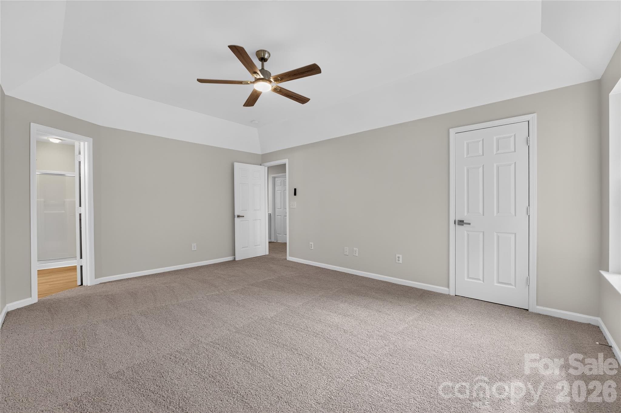 Single Family Residence at 9013 Broad Ridge Court, Charlotte, photo 9 of 27