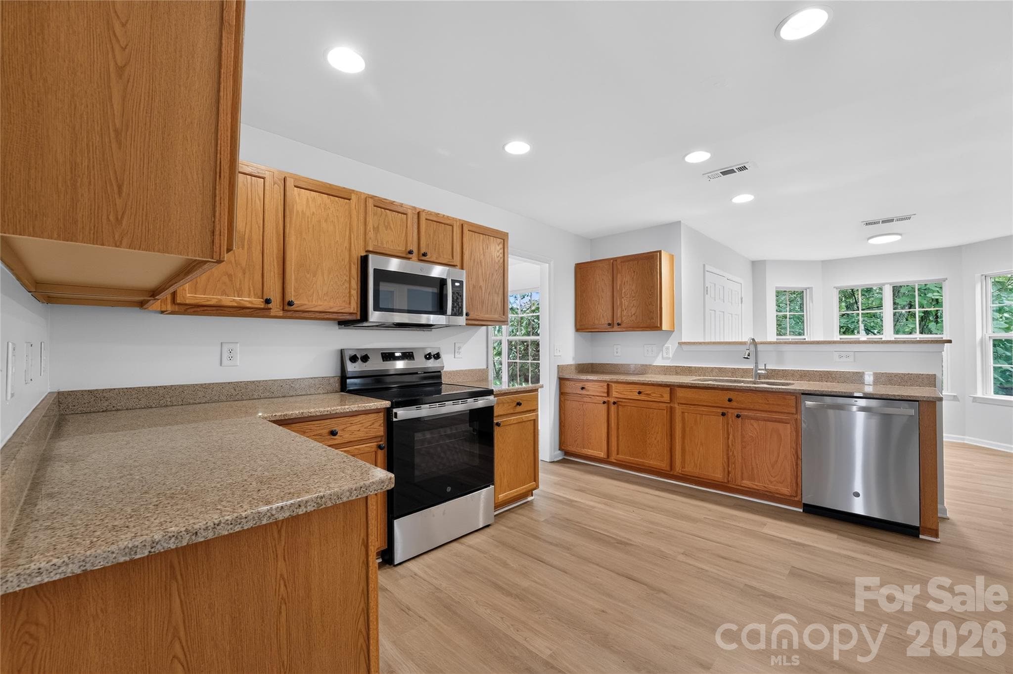 Single Family Residence at 9013 Broad Ridge Court, Charlotte, photo 13 of 27
