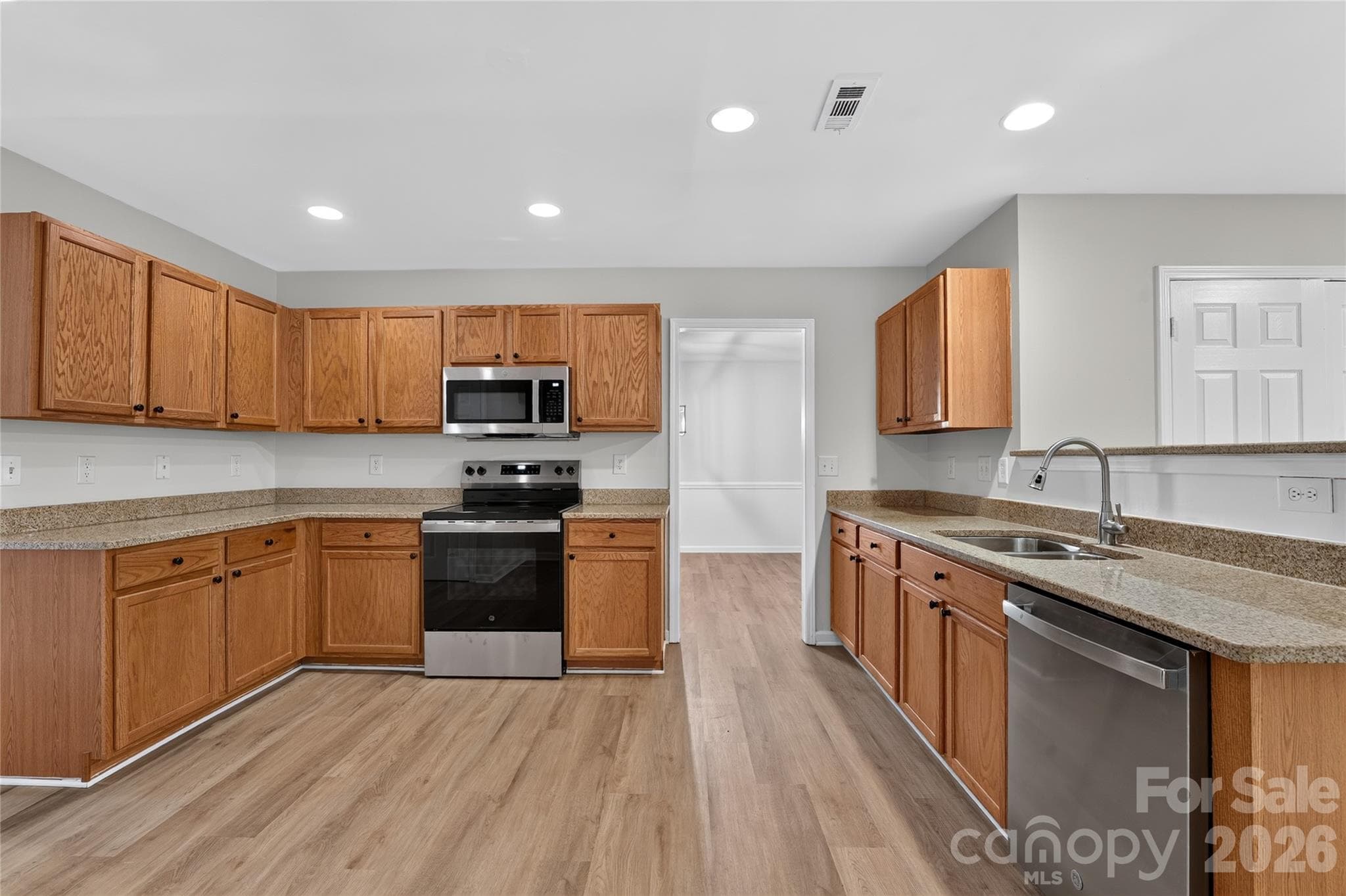 Single Family Residence at 9013 Broad Ridge Court, Charlotte, photo 15 of 27