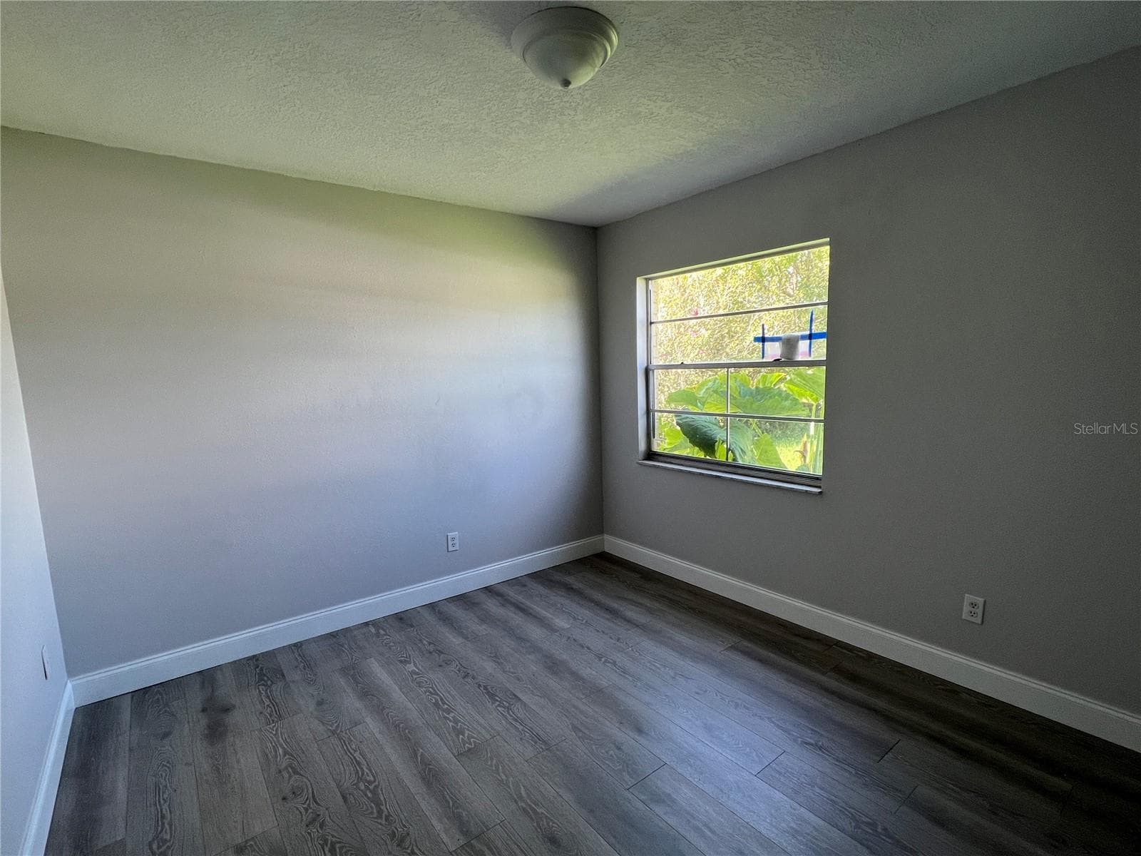 Single Family Residence at 1313 SUMMER BREEZE RD, ORLANDO, photo 5 of 47