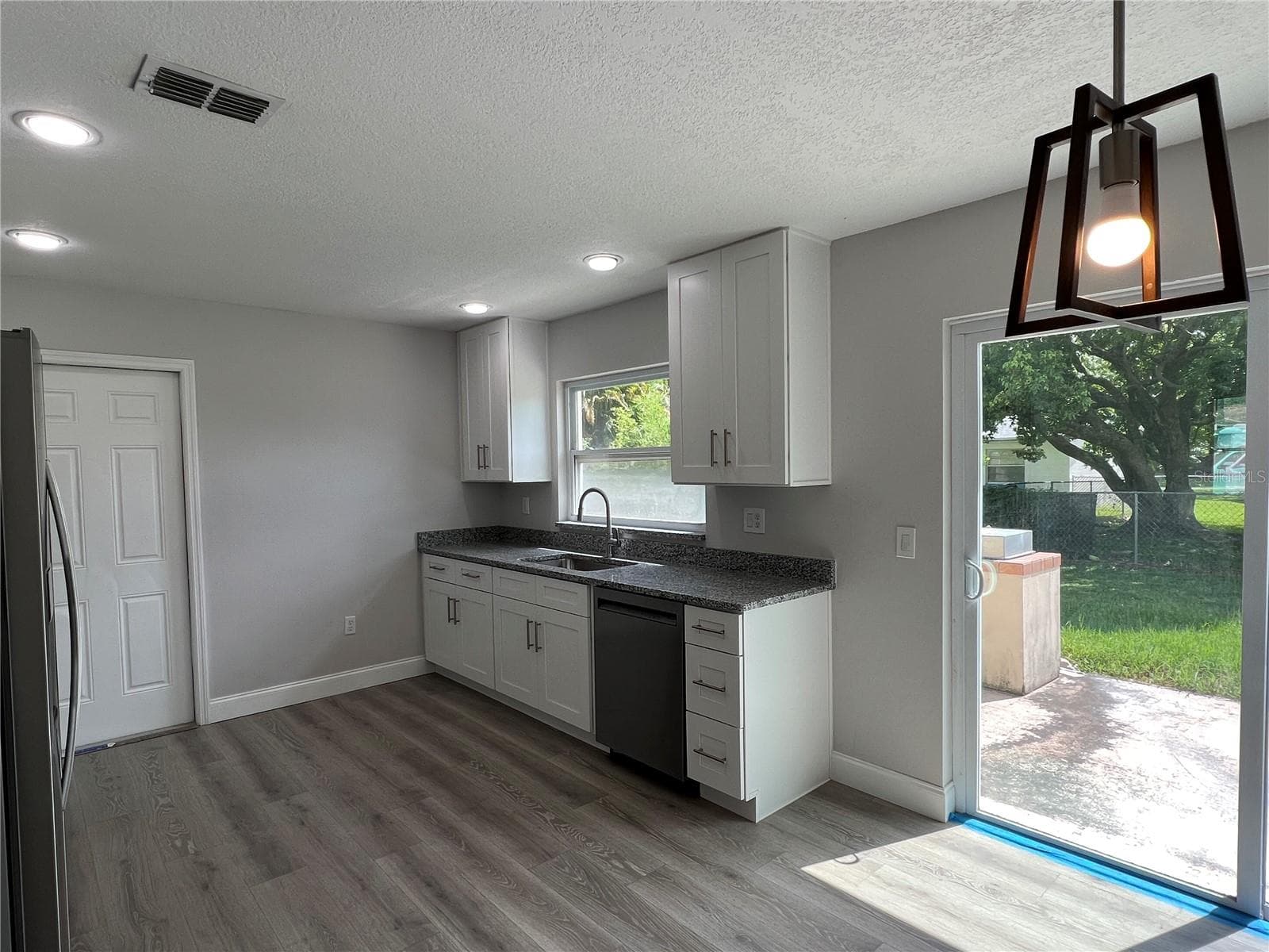 Single Family Residence at 1313 SUMMER BREEZE RD, ORLANDO, photo 12 of 47