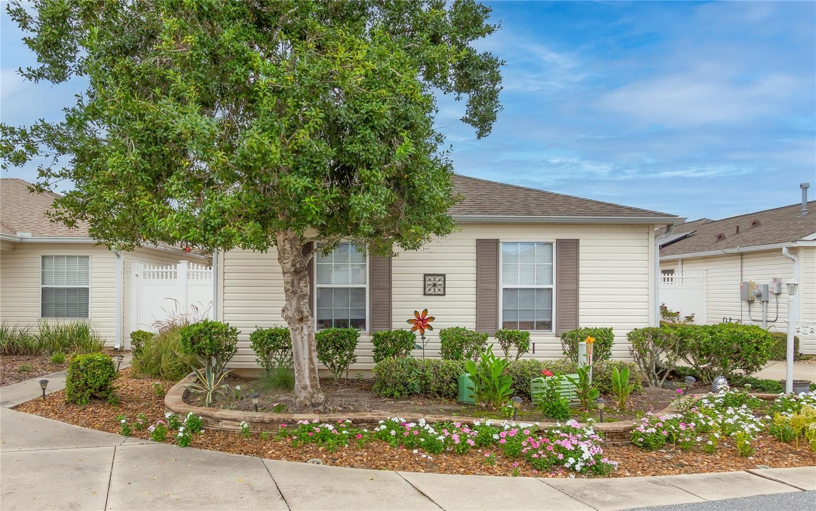 Villa at 7618 SE 171ST SUN VALLEY PL, THE VILLAGES, photo 4 of 46