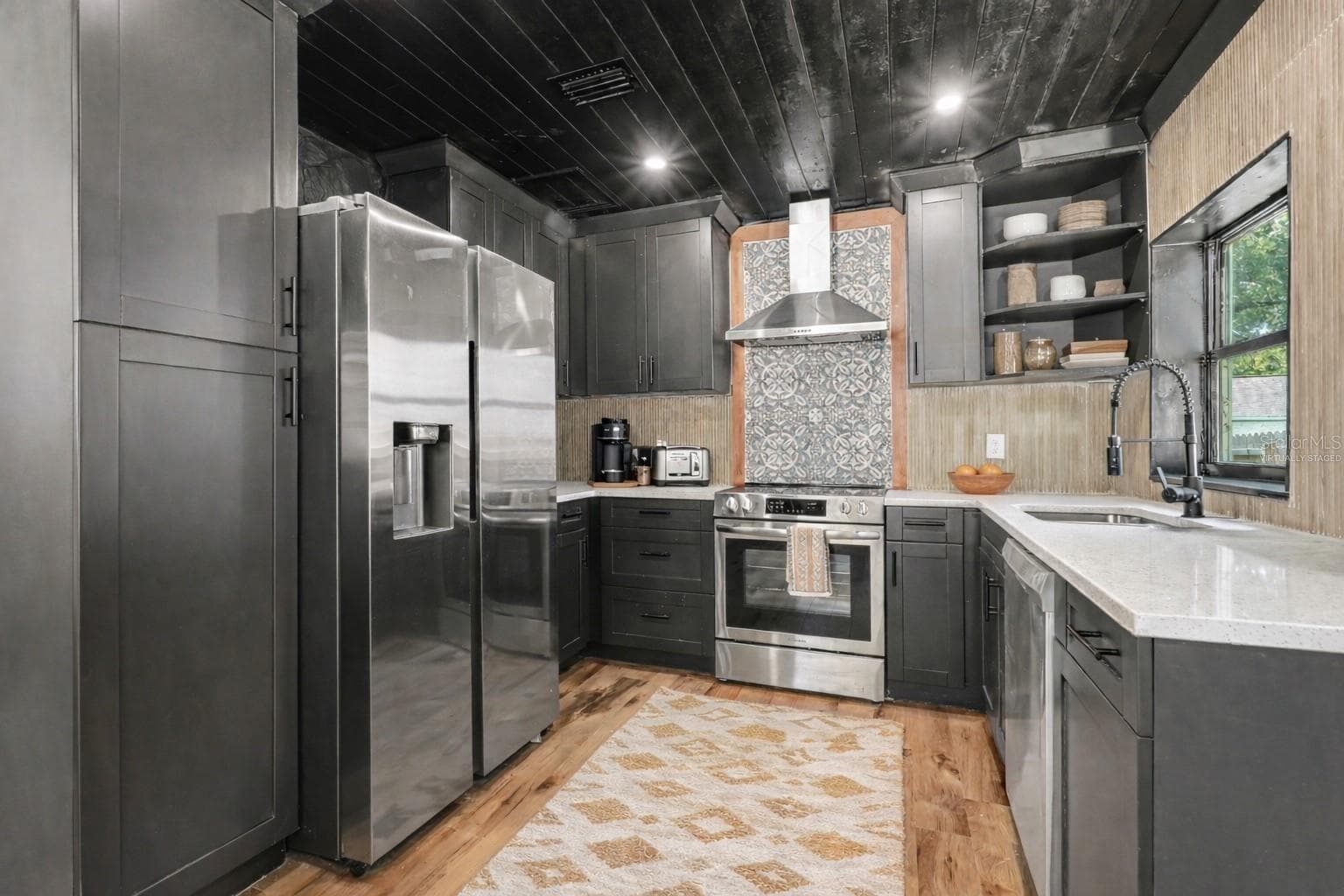Virtually Staged - 1221 E EMMA ST, TAMPA