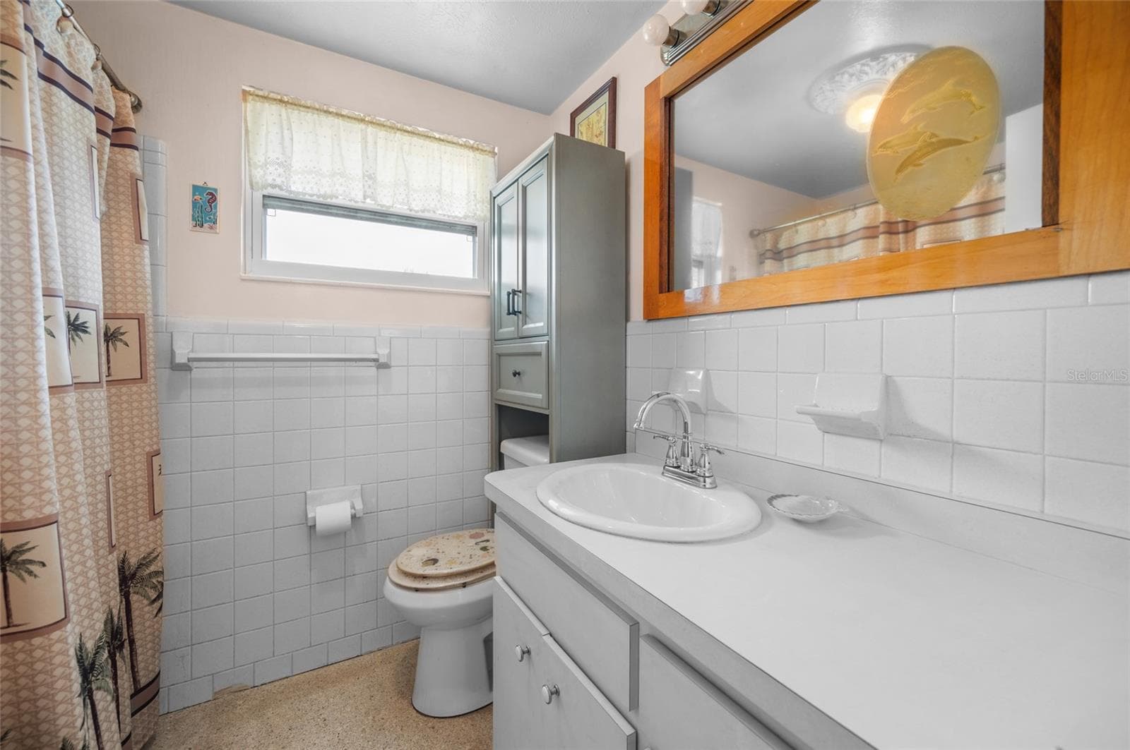 Bathroom 1 - 2113 GEORGIA AVE, ENGLEWOOD