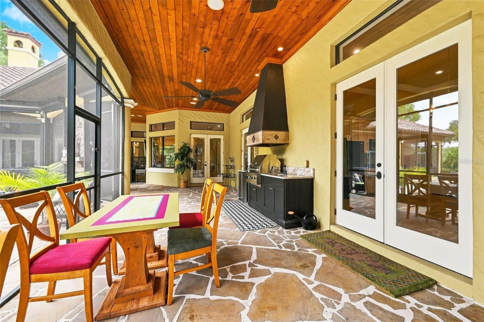 Screened-In Lanai With Full Summer Kitchen - 9679 WESTOVER ROBERTS RD, WINDERMERE