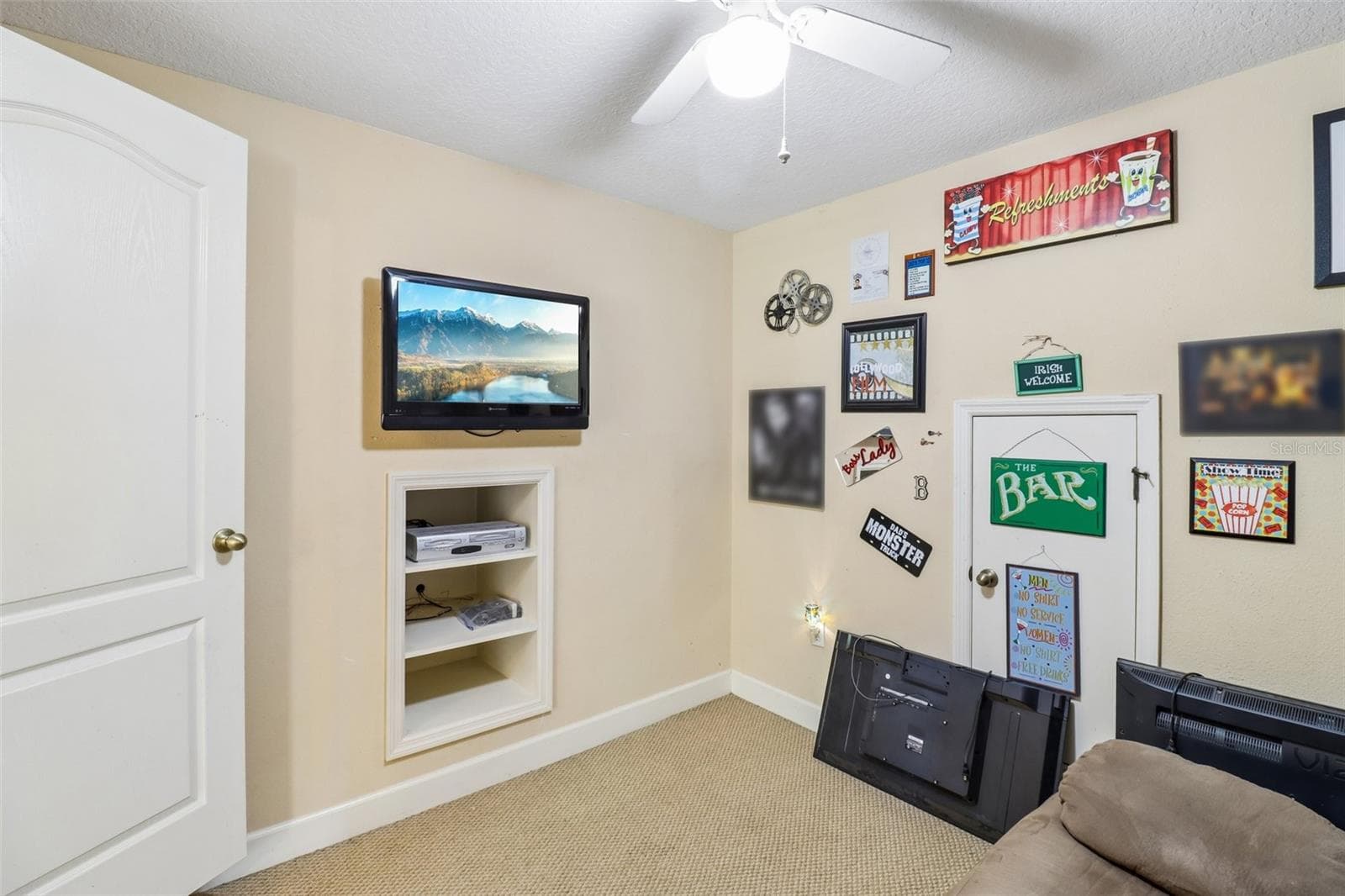 Media Room. - 2947 CEDAR CREST DR, APOPKA