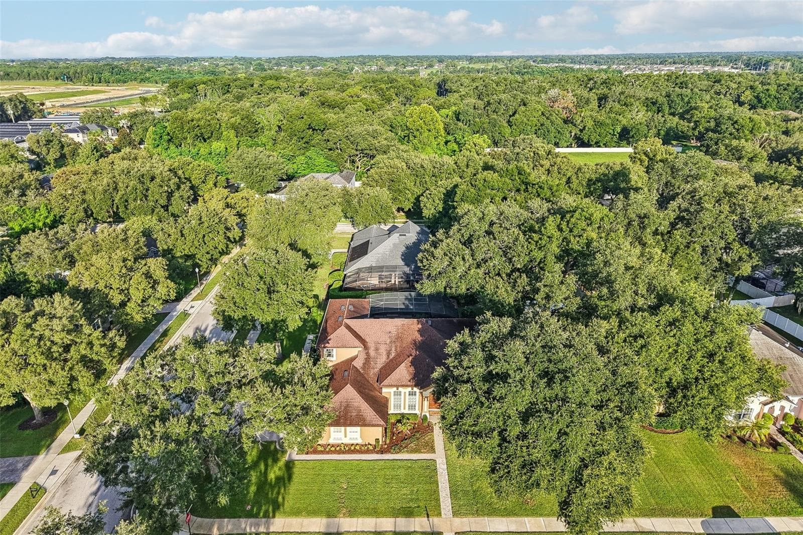 Surrounded by mature trees. - 2947 CEDAR CREST DR, APOPKA