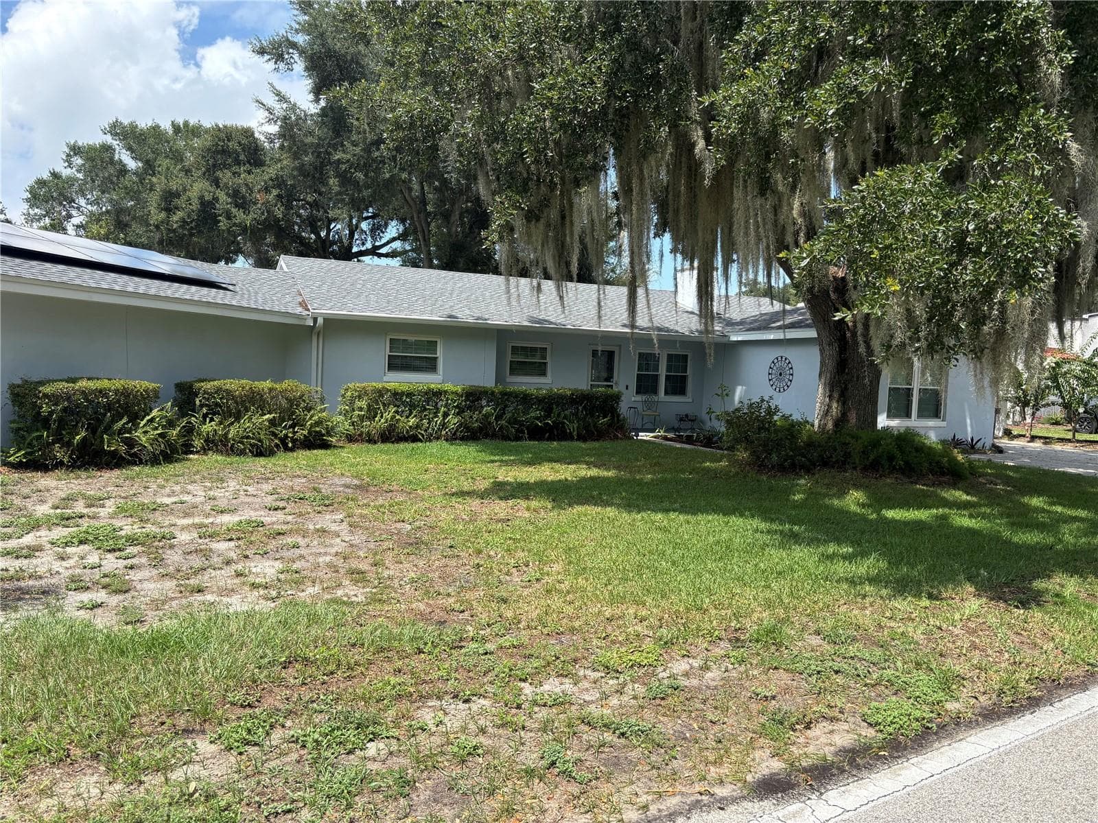 1901 N LAKE ELOISE DR