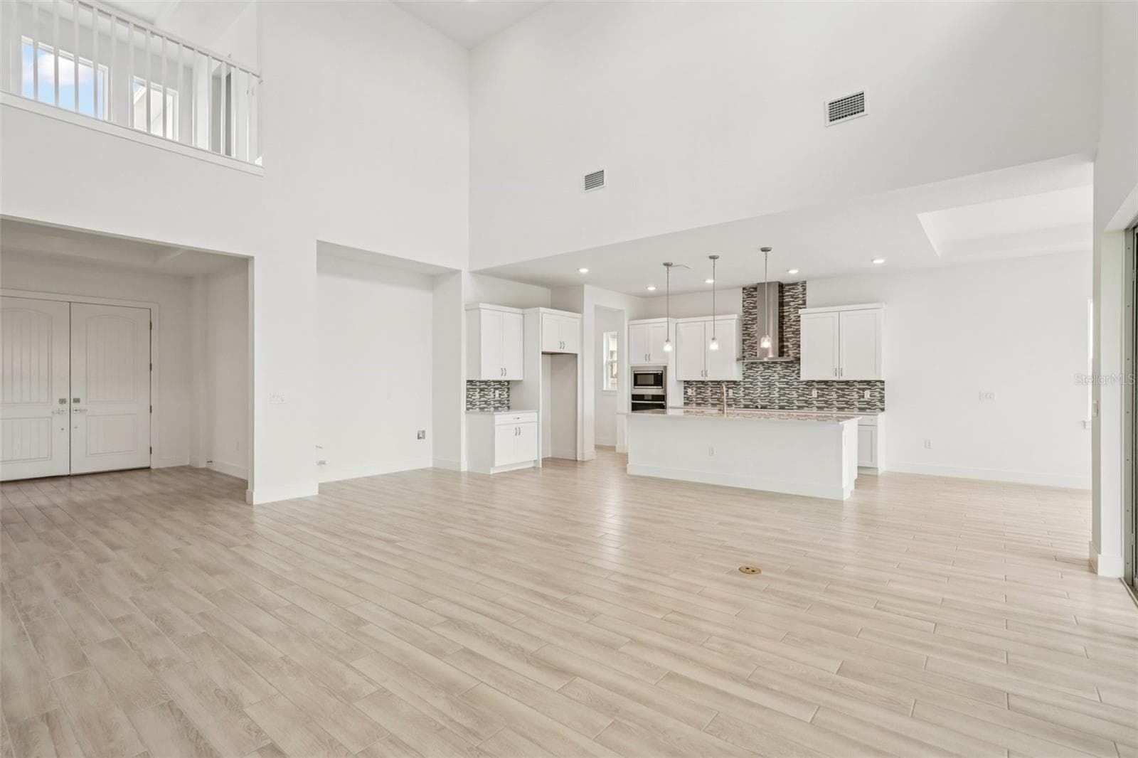 Photos of similar floorplans, not pictures of actual home. - 8234 GOLDEN BEACH CT, PARRISH