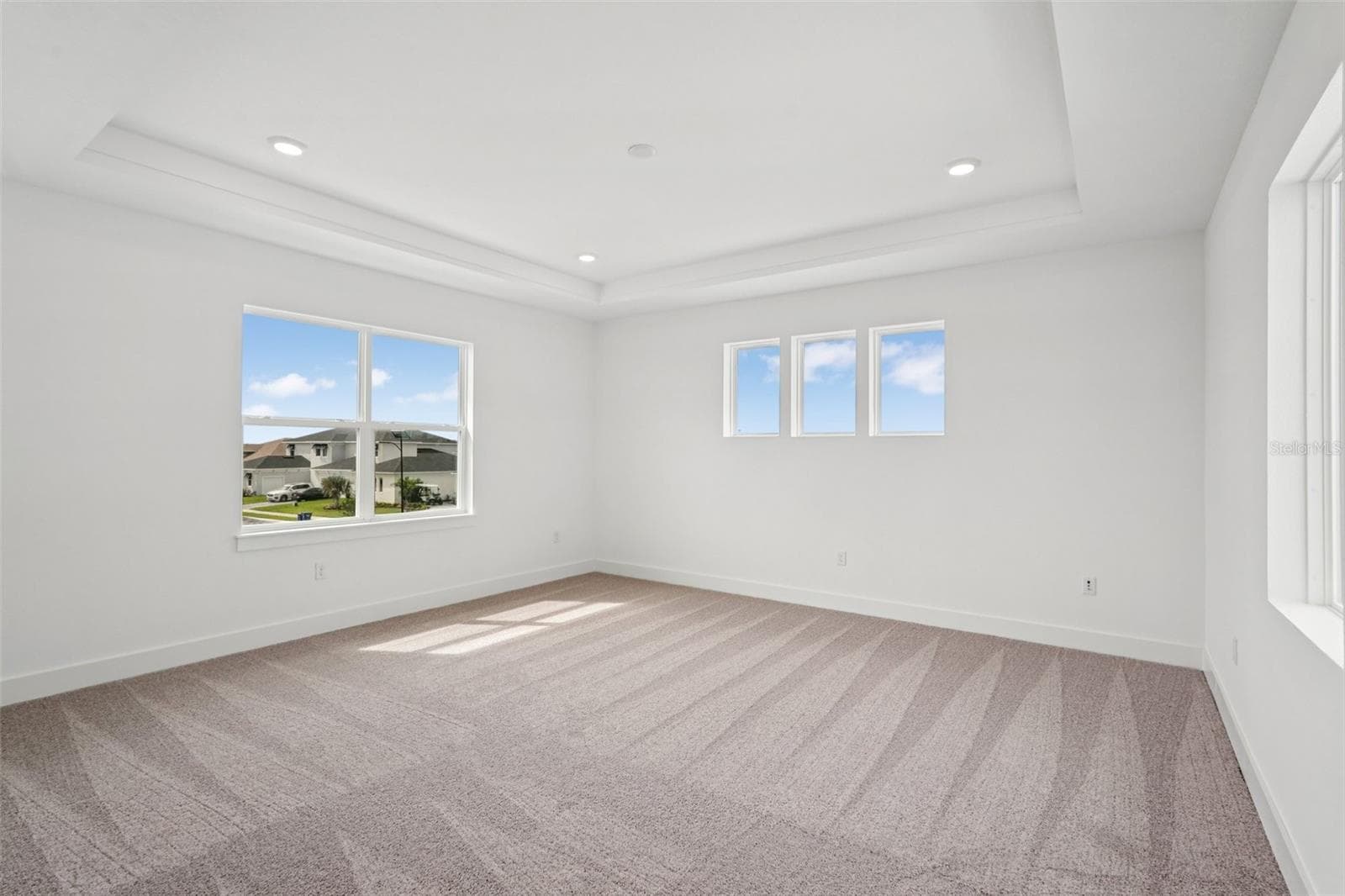 Photos of similar floorplans, not pictures of actual home. - 8234 GOLDEN BEACH CT, PARRISH