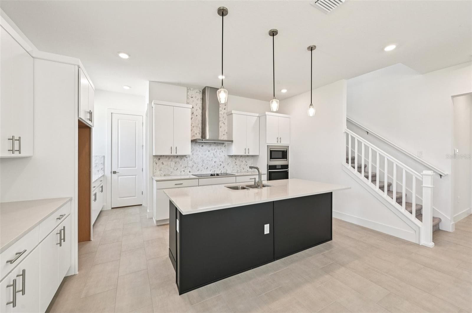 Photos of similar floorplans, not pictures of actual home. - 8230 GOLDEN BEACH CT, PARRISH