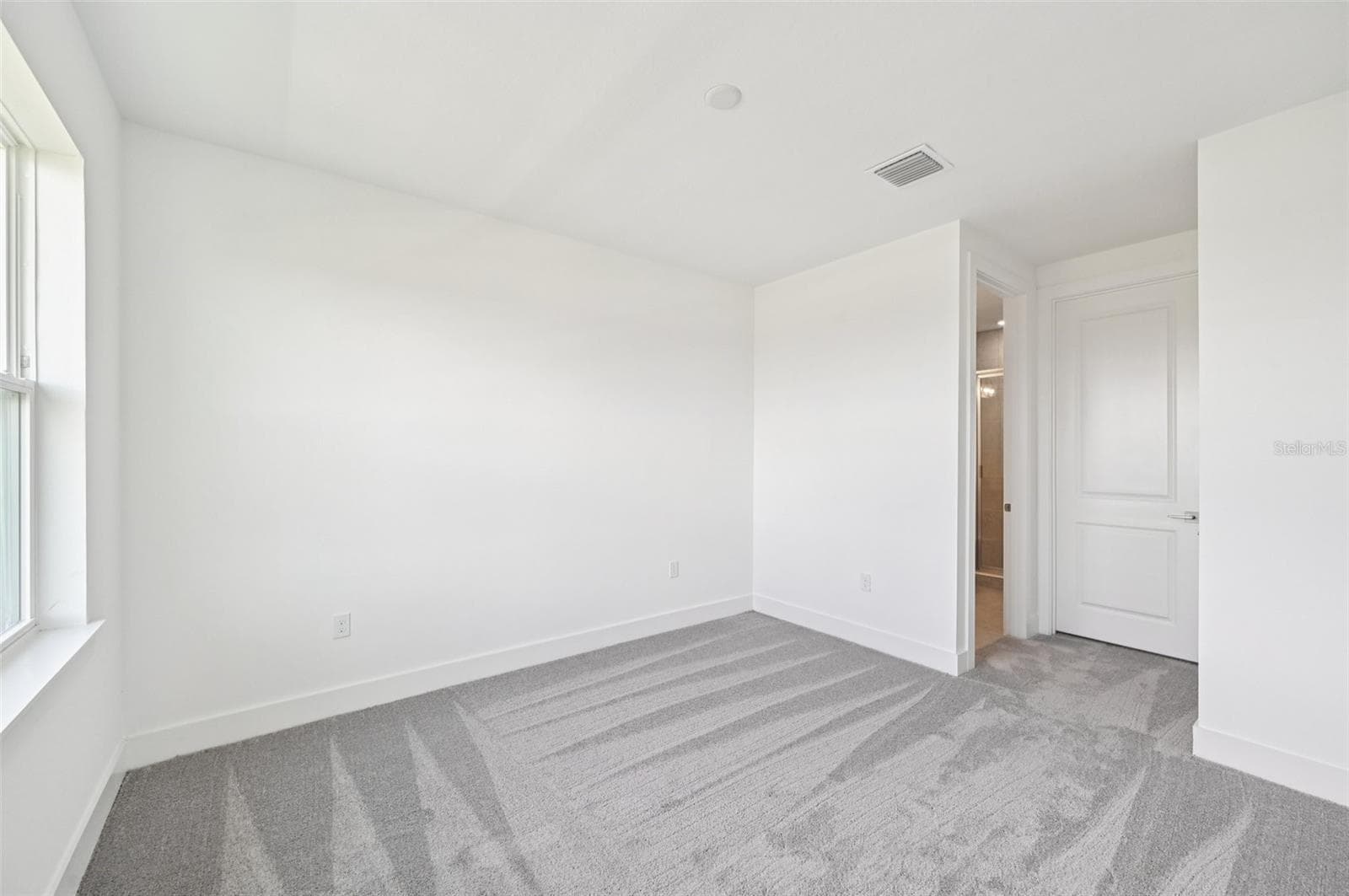 Photos of similar floorplans, not pictures of actual home. - 8230 GOLDEN BEACH CT, PARRISH