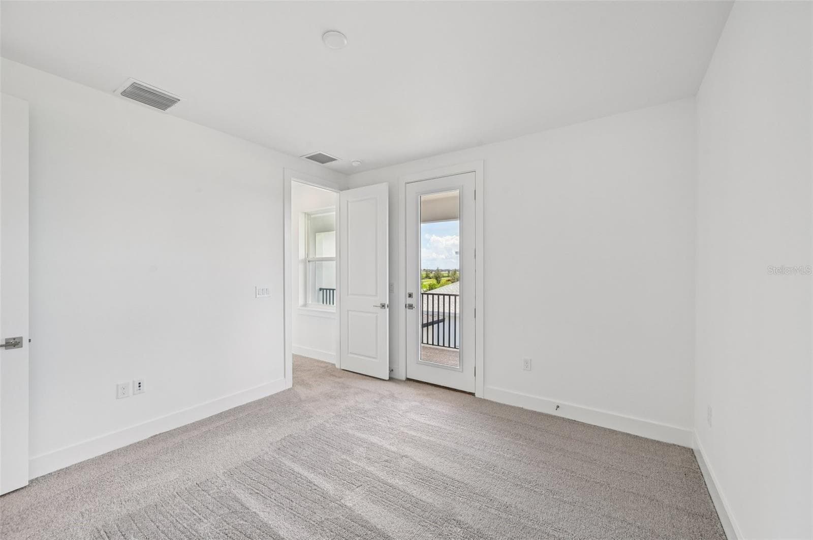Photos of similar floorplans, not pictures of actual home. - 8230 GOLDEN BEACH CT, PARRISH