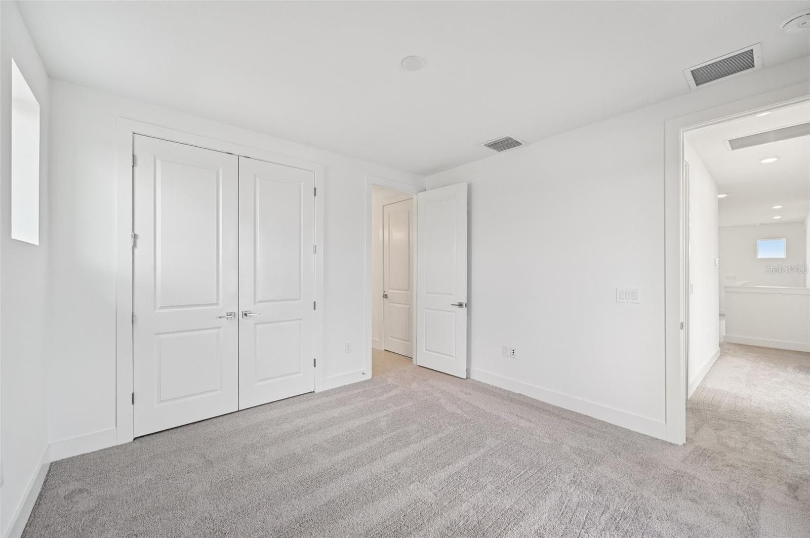 Photos of similar floorplans, not pictures of actual home. - 8230 GOLDEN BEACH CT, PARRISH
