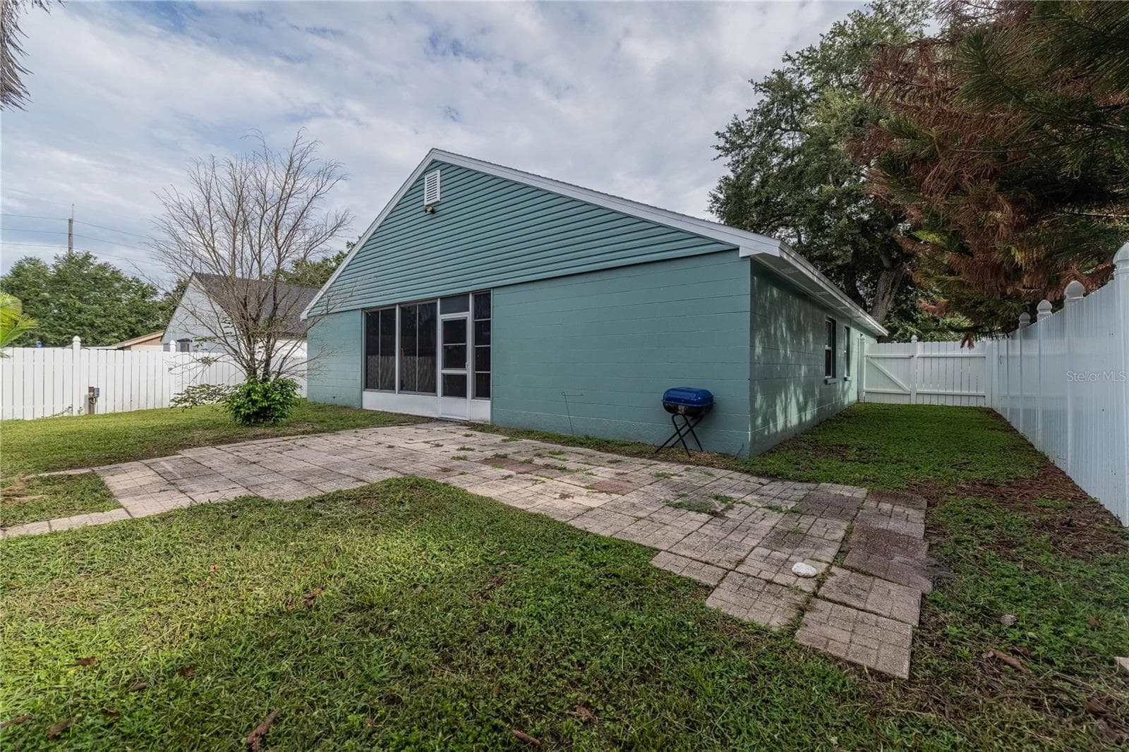 Single Family Residence at 1695 LAKESIDE DR, BARTOW, photo 30 of 36