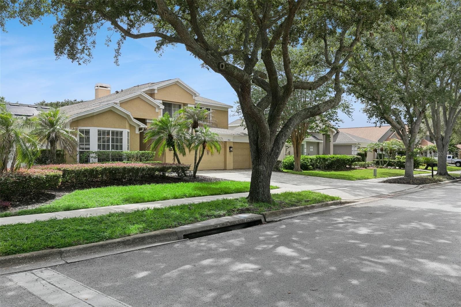 Single Family Residence at 7800 SAINT GILES PL, ORLANDO, photo 2 of 57