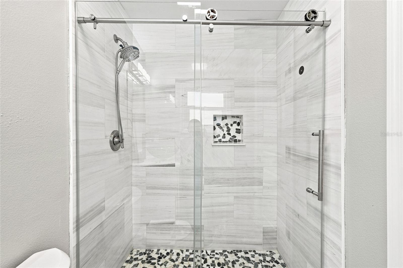 Single Family Residence at 608 SAINT JUDES DR, LONGBOAT KEY, photo 10 of 64
