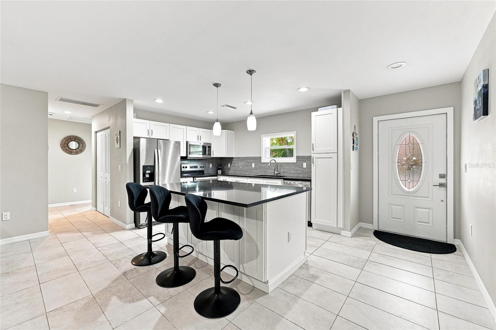 Single Family Residence at 608 SAINT JUDES DR, LONGBOAT KEY, photo 17 of 64