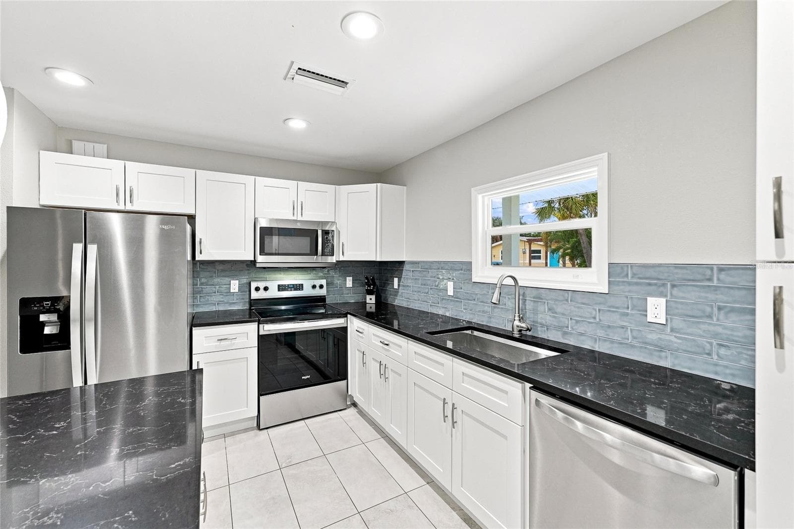 Single Family Residence at 608 SAINT JUDES DR, LONGBOAT KEY, photo 18 of 64