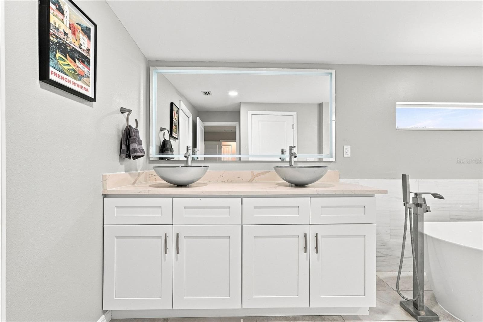 Single Family Residence at 608 SAINT JUDES DR, LONGBOAT KEY, photo 28 of 64