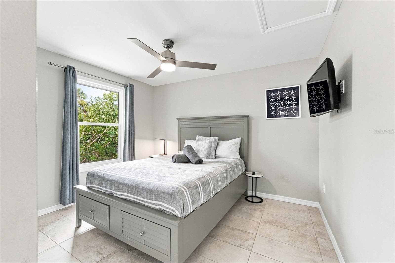 Single Family Residence at 608 SAINT JUDES DR, LONGBOAT KEY, photo 33 of 64