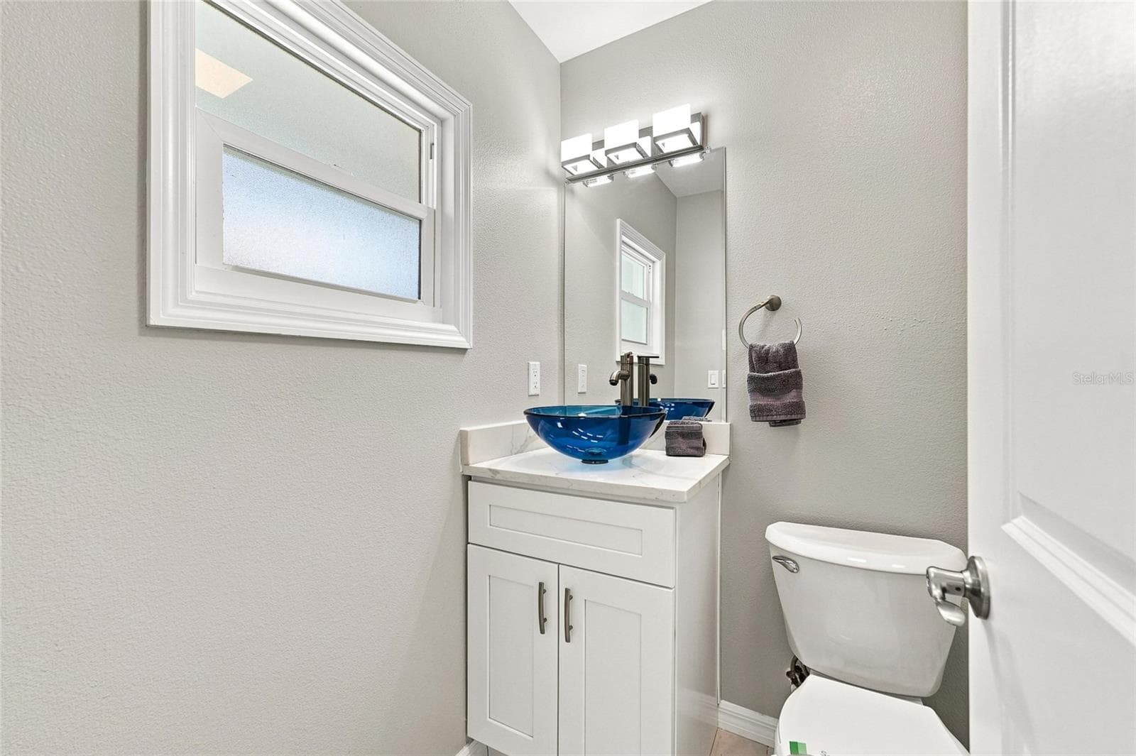 Single Family Residence at 608 SAINT JUDES DR, LONGBOAT KEY, photo 36 of 64