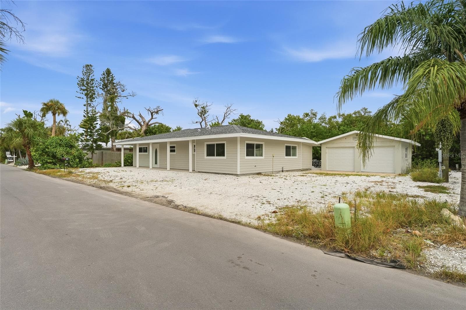 Single Family Residence at 608 SAINT JUDES DR, LONGBOAT KEY, photo 41 of 64