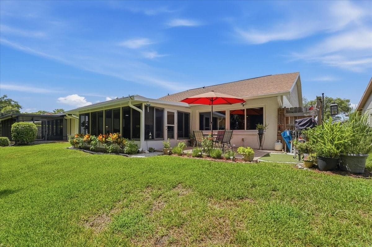 Single Family Residence at 11602 WHITE ASH DR, NEW PORT RICHEY, photo 4 of 58