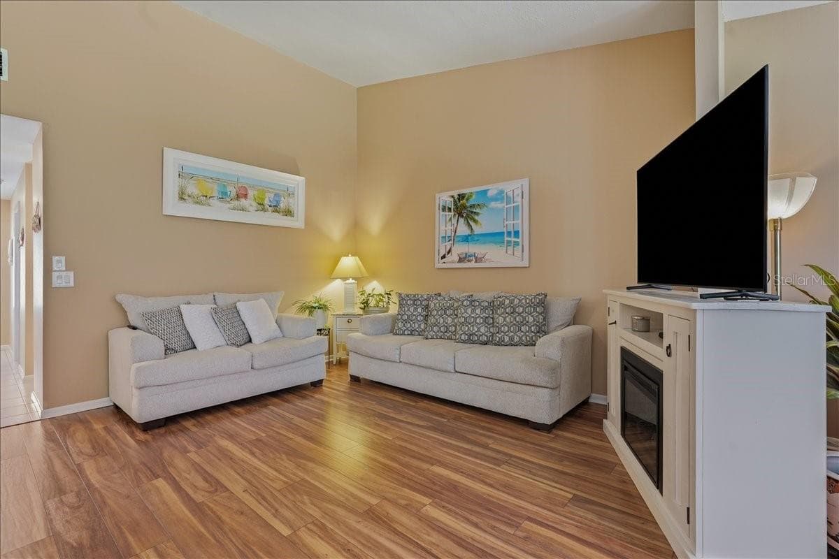 Single Family Residence at 11602 WHITE ASH DR, NEW PORT RICHEY, photo 16 of 58