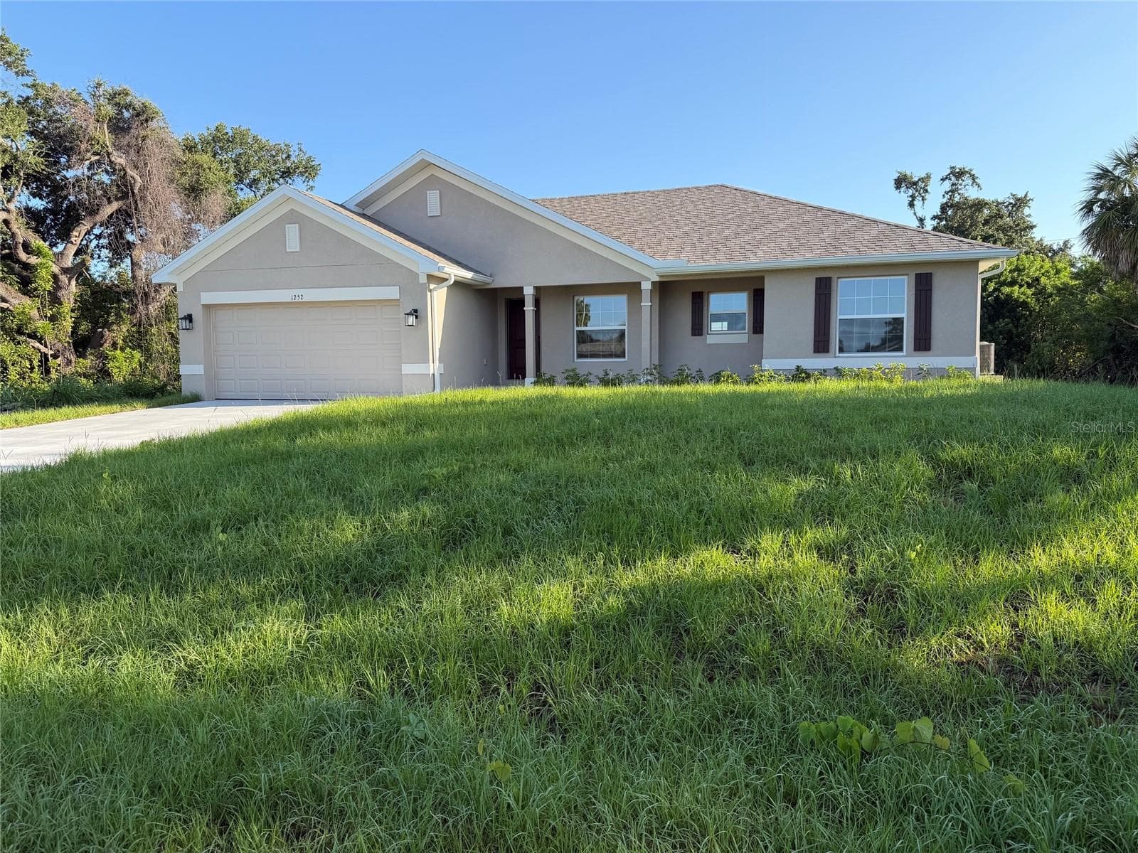1252 FLEETWOOD DR