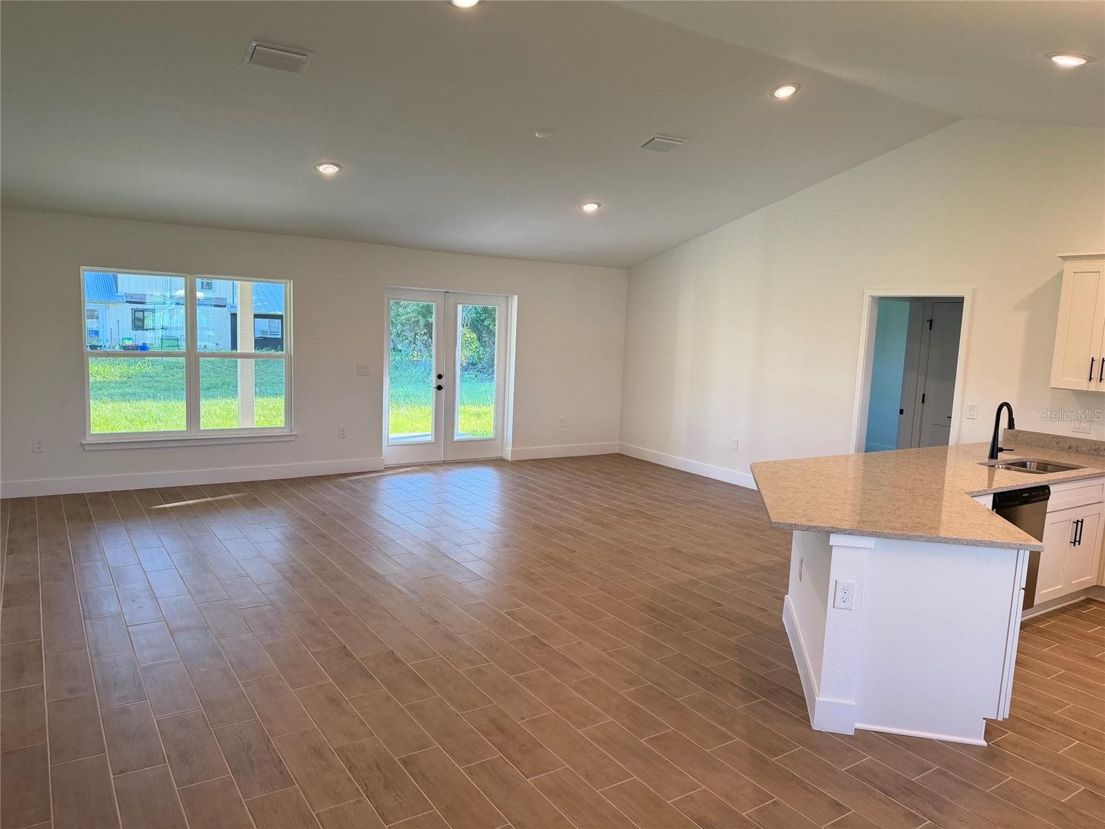 Single Family Residence at 1252 FLEETWOOD DR, PORT CHARLOTTE, photo 2 of 7