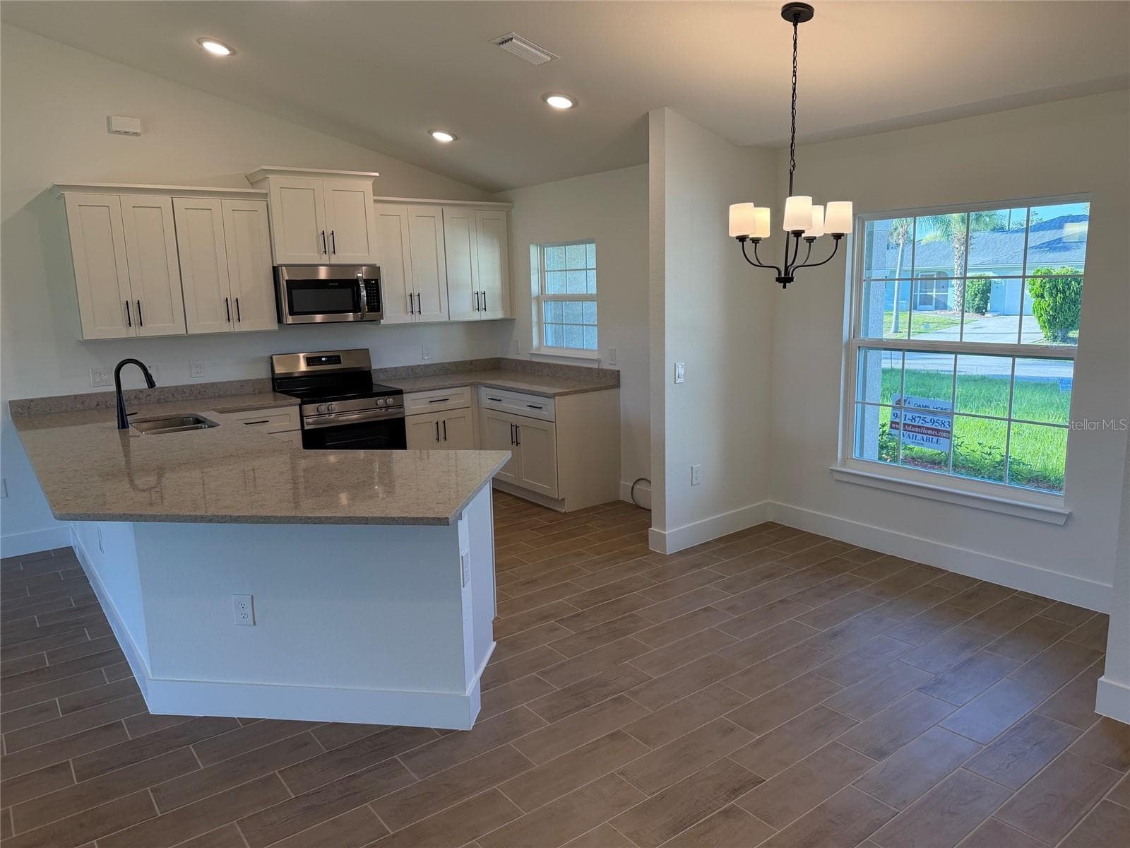 Single Family Residence at 1252 FLEETWOOD DR, PORT CHARLOTTE, photo 3 of 7