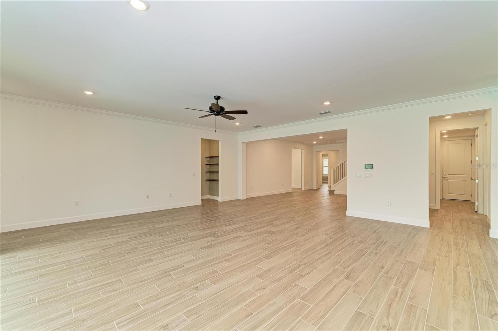 Single Family Residence at 16341 HIDDEN OAK LOOP, LAKEWOOD RANCH, photo 21 of 72
