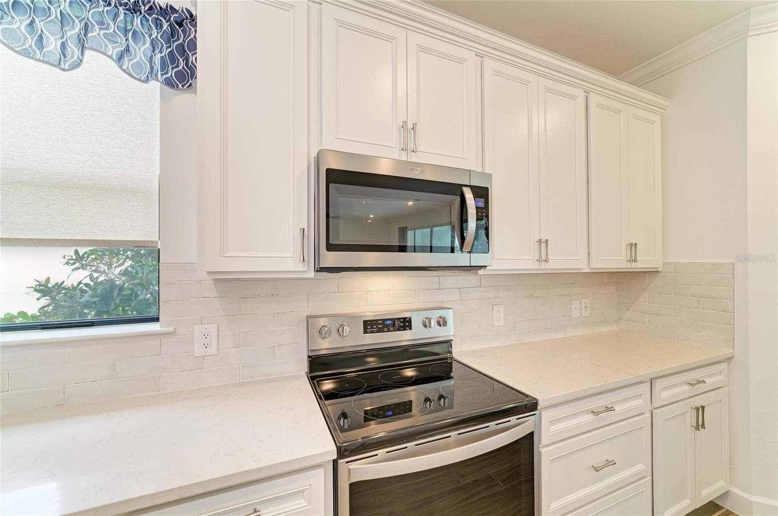 Single Family Residence at 16341 HIDDEN OAK LOOP, LAKEWOOD RANCH, photo 26 of 72
