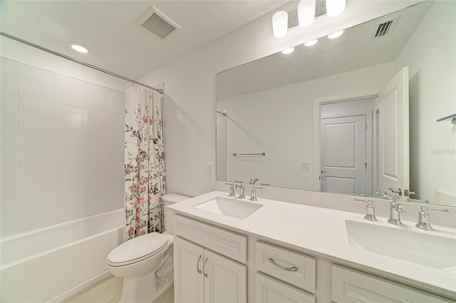 Single Family Residence at 16341 HIDDEN OAK LOOP, LAKEWOOD RANCH, photo 51 of 72