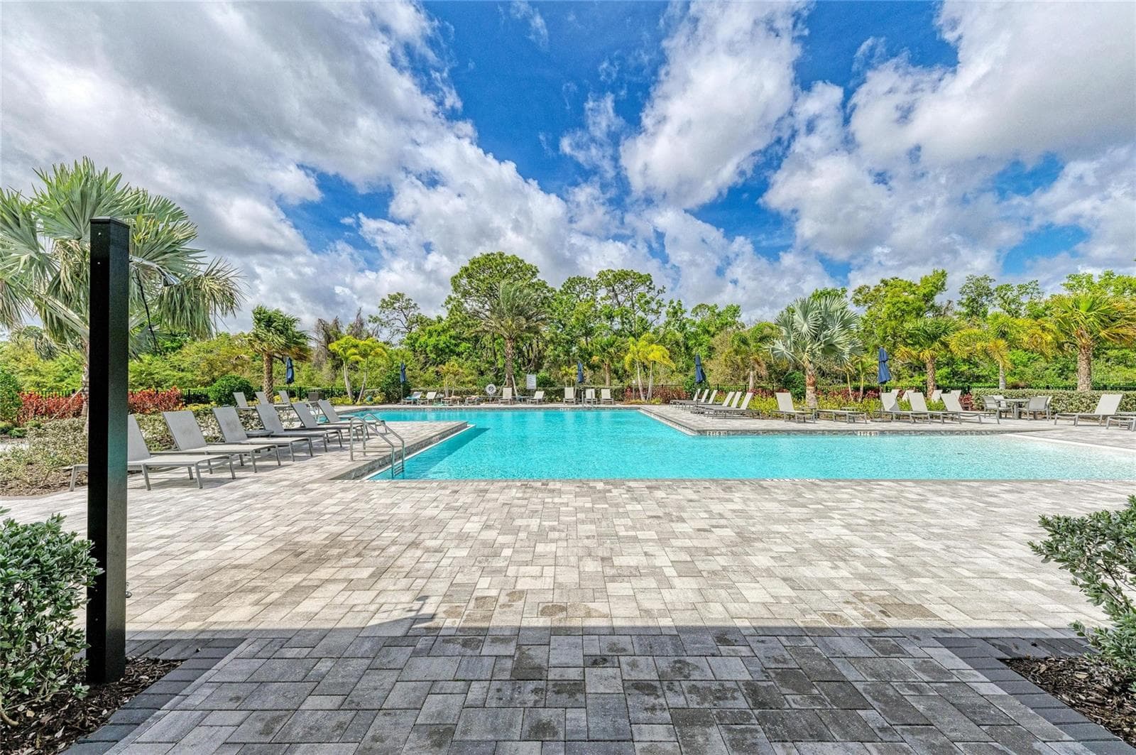 Single Family Residence at 16341 HIDDEN OAK LOOP, LAKEWOOD RANCH, photo 66 of 72