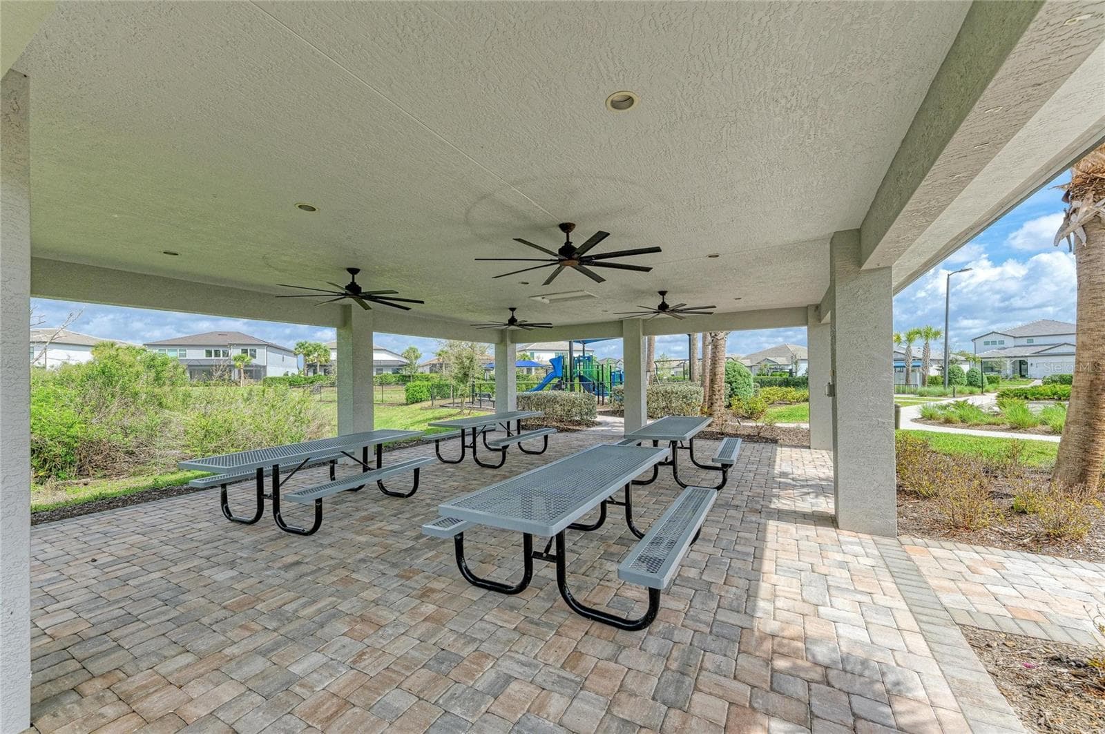 Single Family Residence at 16341 HIDDEN OAK LOOP, LAKEWOOD RANCH, photo 70 of 72