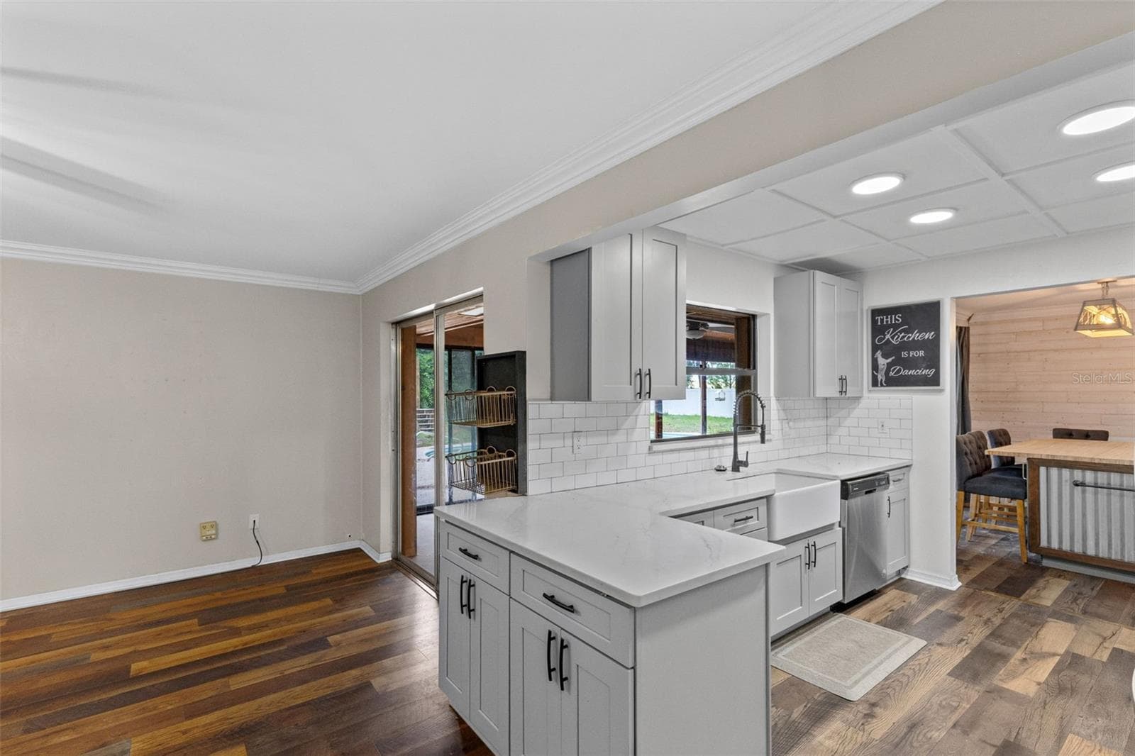 Single Family Residence at 442 HOMER AVE, LONGWOOD, photo 7 of 33