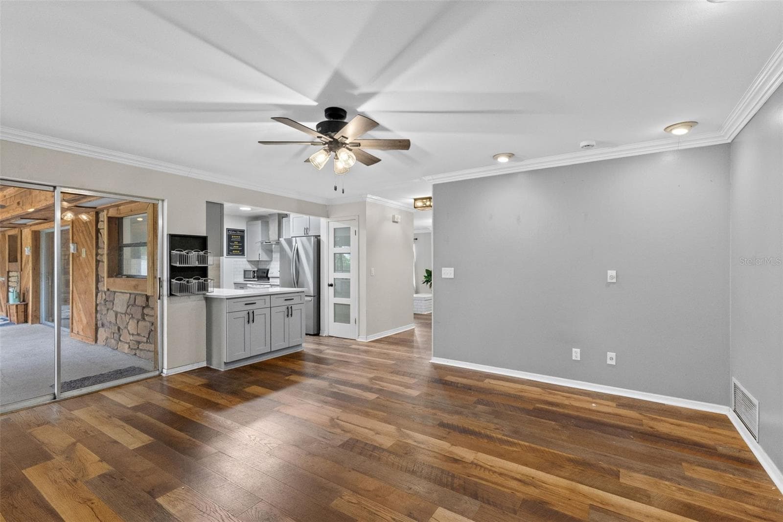 Single Family Residence at 442 HOMER AVE, LONGWOOD, photo 10 of 33