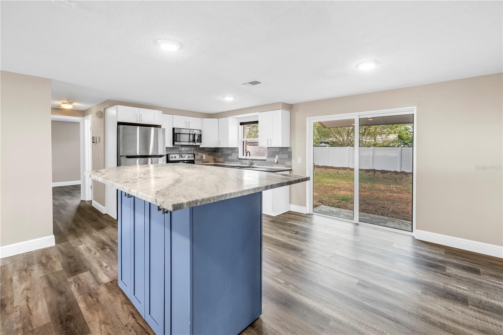 Single Family Residence at 518 62ND AVE NE, ST PETERSBURG, photo 15 of 35