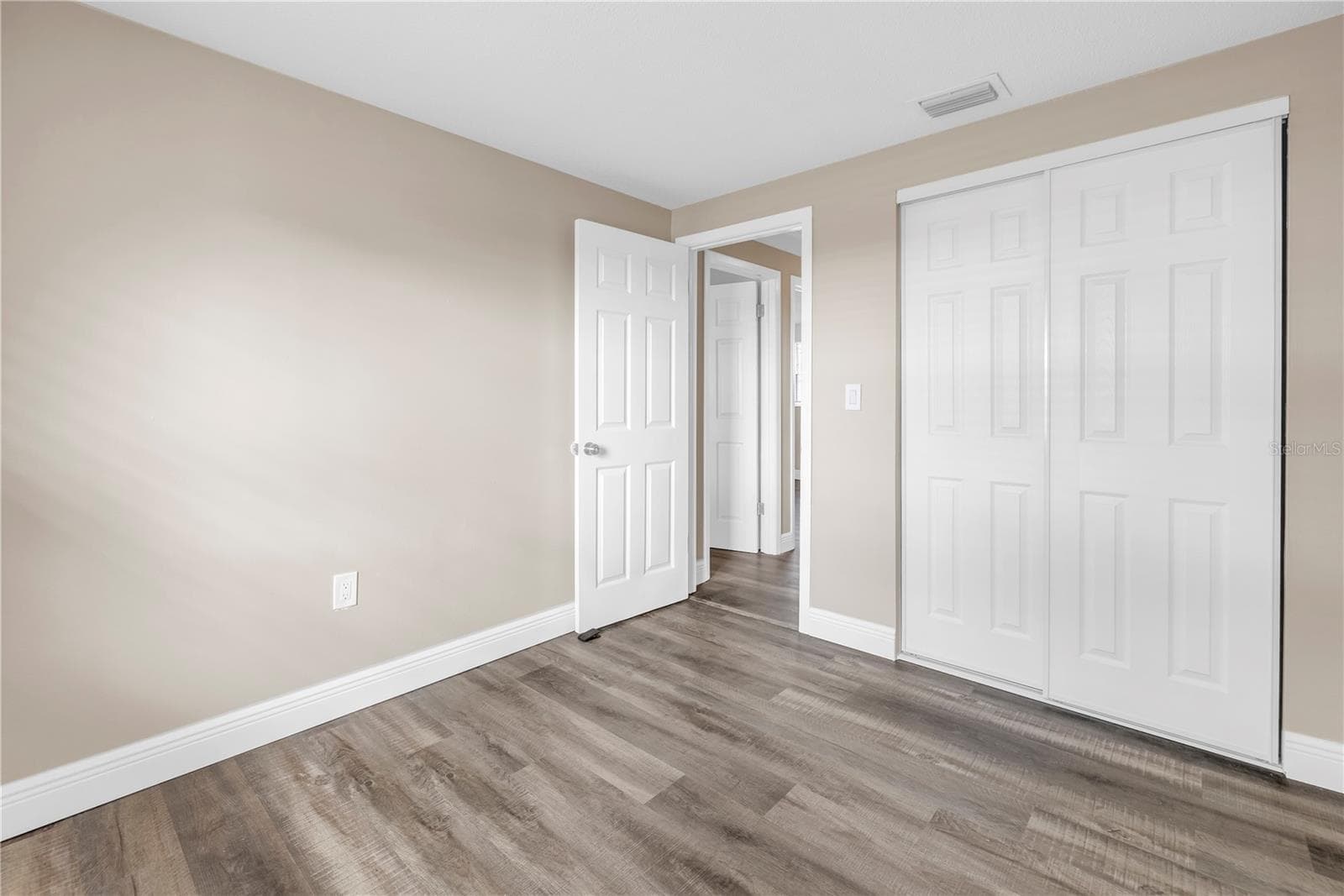 Single Family Residence at 518 62ND AVE NE, ST PETERSBURG, photo 26 of 35