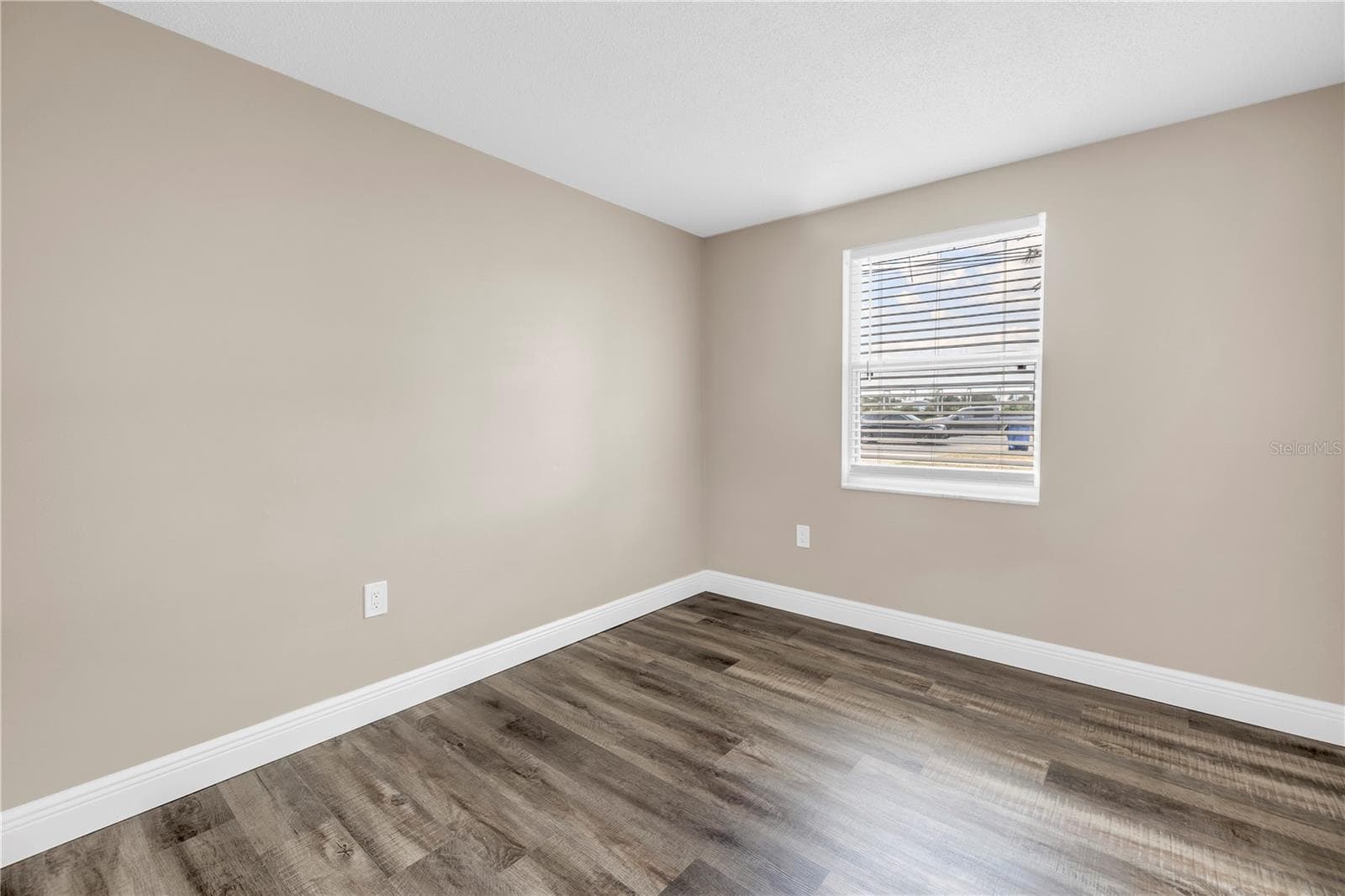 Single Family Residence at 518 62ND AVE NE, ST PETERSBURG, photo 27 of 35