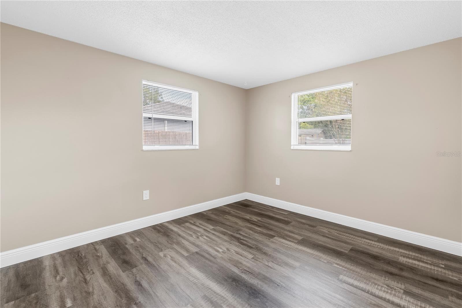 Single Family Residence at 518 62ND AVE NE, ST PETERSBURG, photo 29 of 35