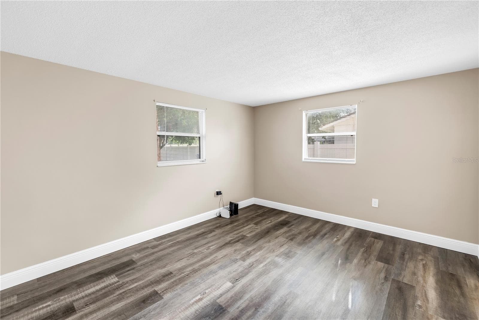 Single Family Residence at 518 62ND AVE NE, ST PETERSBURG, photo 19 of 35