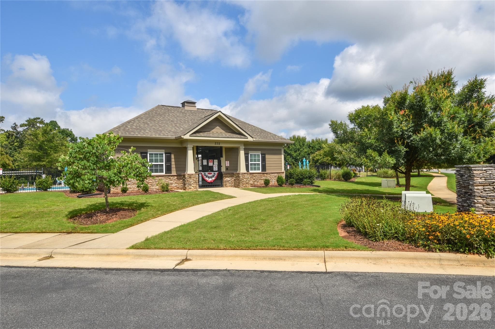 Single Family Residence at 125 Dawn Run Loop, Mooresville, photo 21 of 22