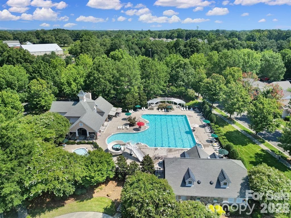 Pool with slide!!! - 1004 Hawker Road, Matthews