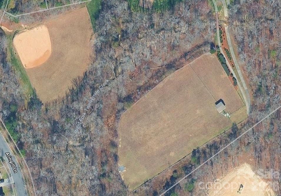 outdoor activities - baseball field and dog park - 1004 Hawker Road, Matthews