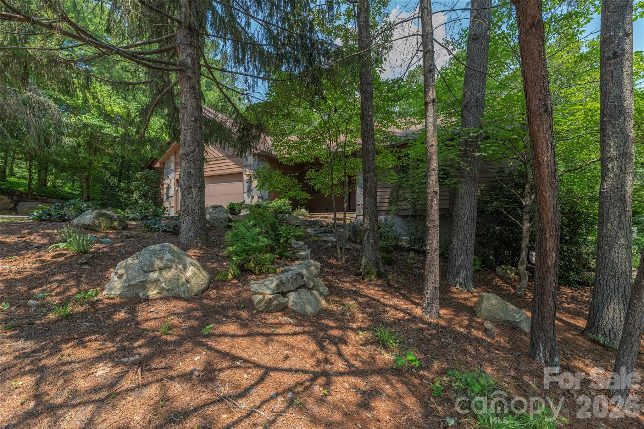 Single Family Residence at 35 Hillcreek Drive, Asheville, photo 3 of 47