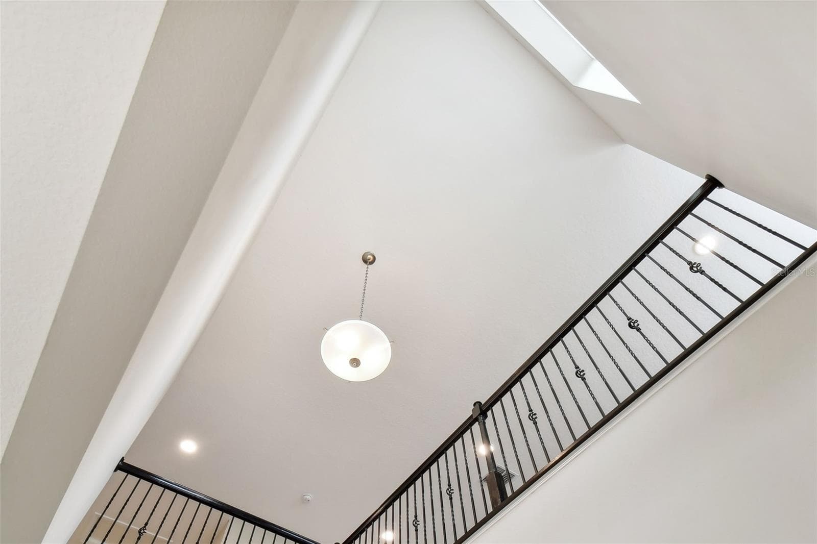 Single Family Residence at 38190 SHALE STONE CT, ZEPHYRHILLS, photo 10 of 76